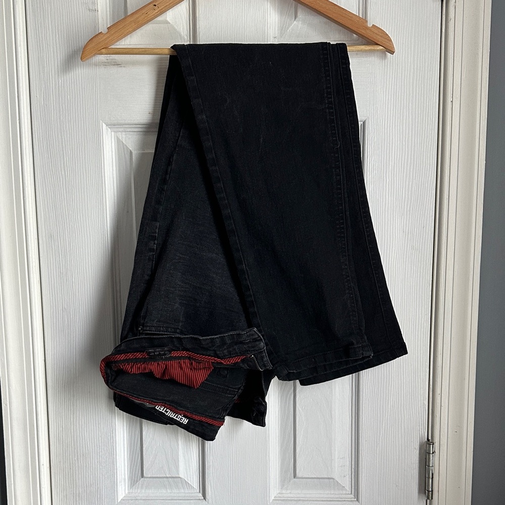 Restricted Men's Slim Jeans in Black and Red